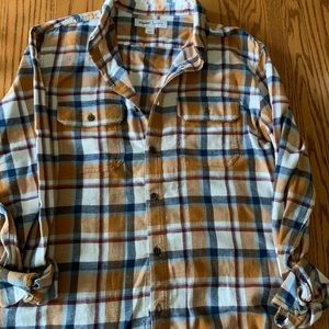 Men’s old navy flannel button up!